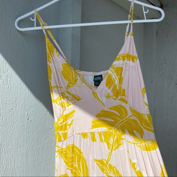 Wild fable leaf dress - Picture 2 of 6